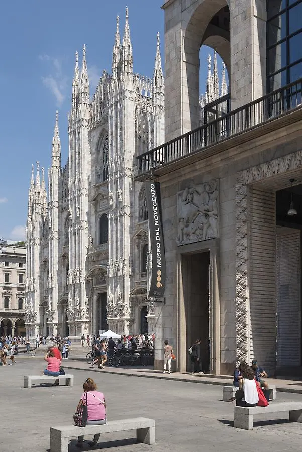 Piazza Duomo - Rentclass Lucilla Milán 0*,