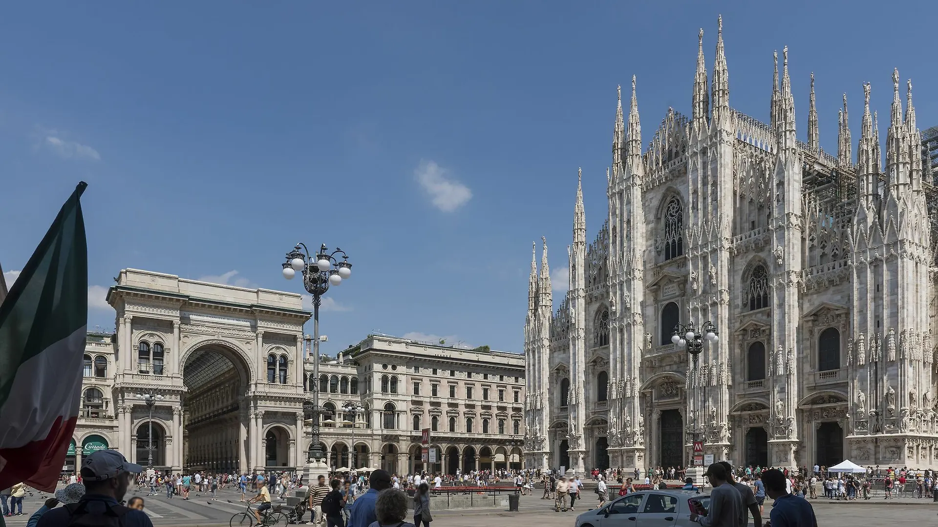 Piazza Duomo - Rentclass Lucilla Milán